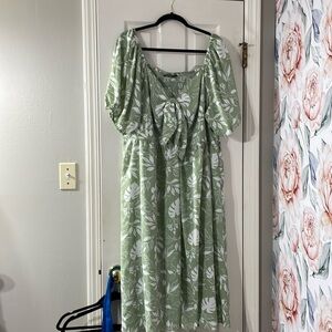 Bloomchic 20 midi dress smocked back